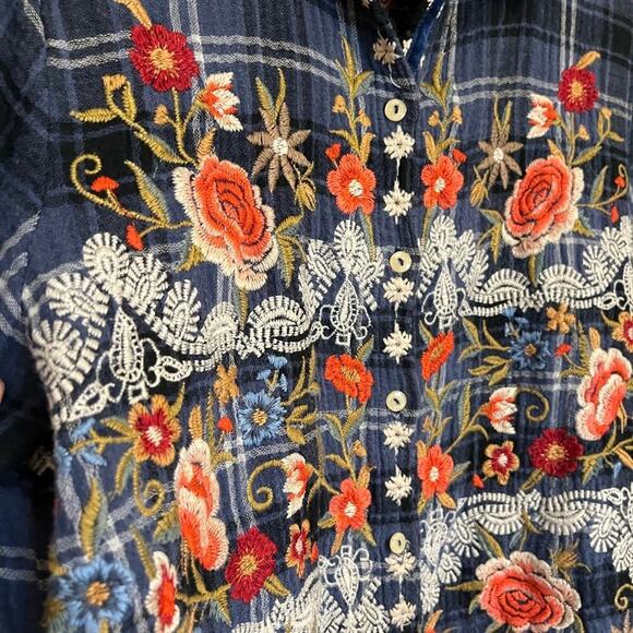 Johnny Was Floral Embroidered Cotton Gauze Button Down Plaid Shirt Blue Pink S - Picture 5 of 9